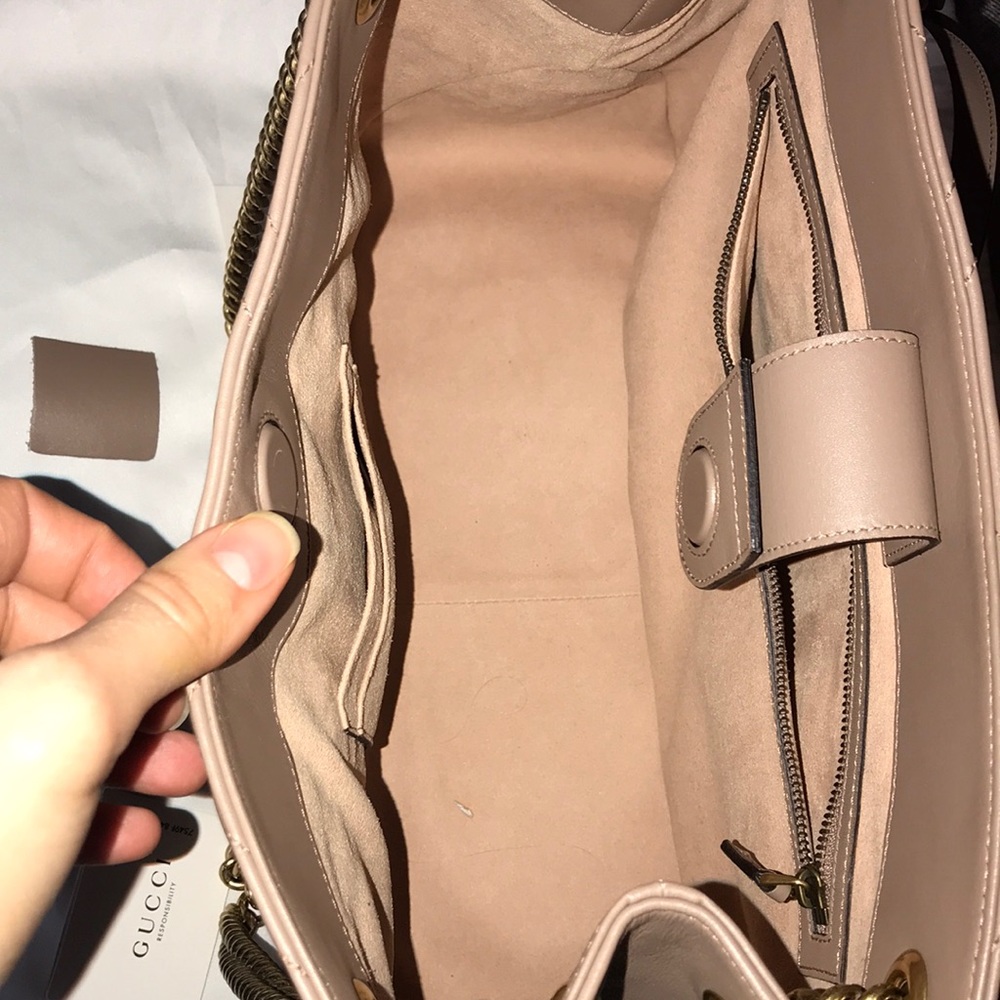 Gucci GG Marmont Meduim Matelasse Shoulder Bag. - Picture 7 of 12